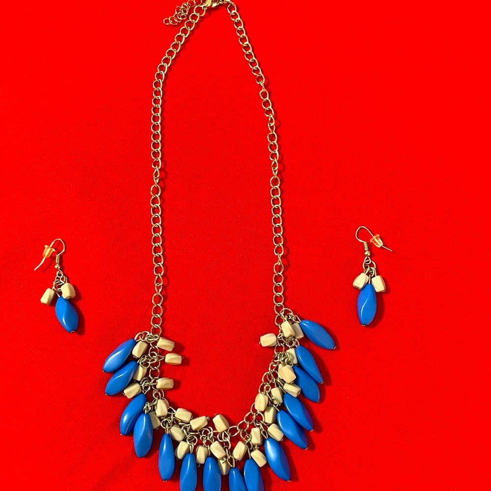 Water blue and gray necklace set